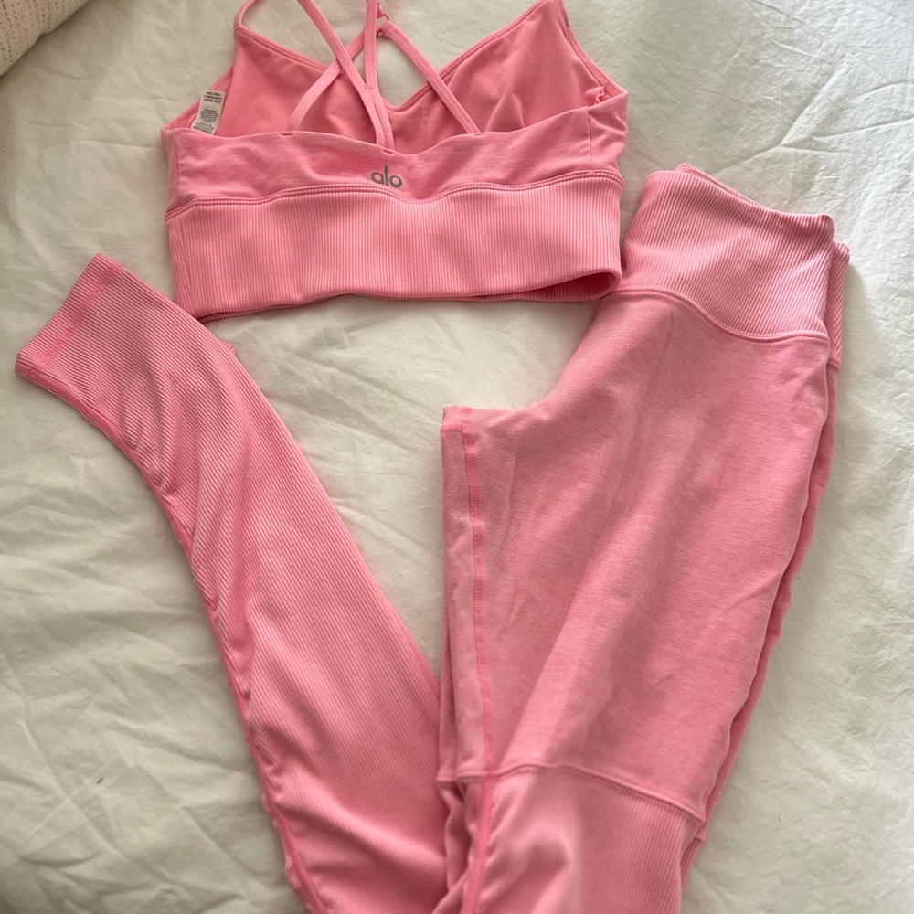 Alo Yoga GODDESS Bra + leggings SET - Picture 9 of 12